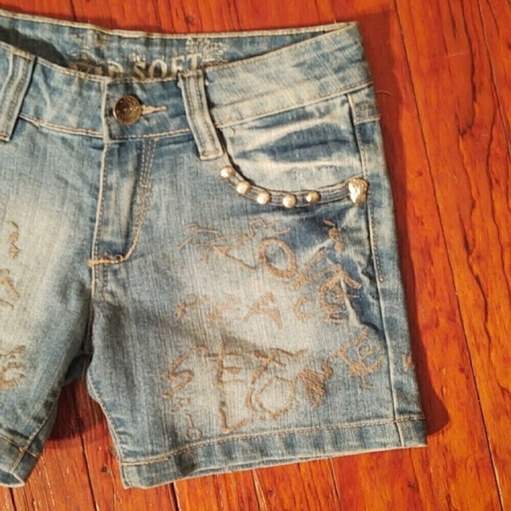 M-Soft Jeans Embroidered Denim Shorts Sz 27 - Picture 2 of 14